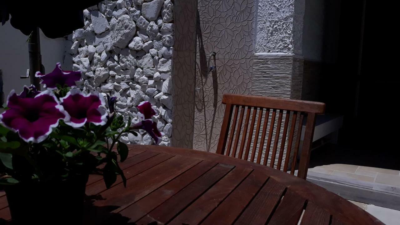 Villino Dolores 30 Mt Mare Порто Чезарео Екстериор снимка
